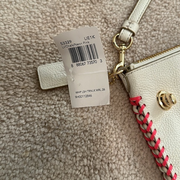 COACH NWT wristlet - Picture 7 of 7